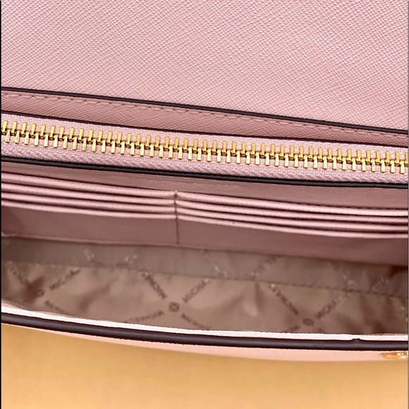 Michael Kors 3 in 1 Crossbody Clutch Wristlet - Picture 9 of 12